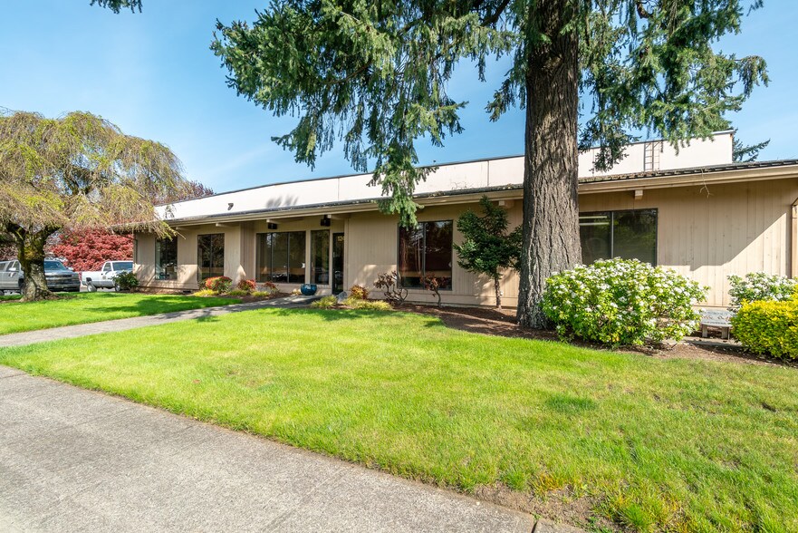 More Photos Of 12475 SW Herman Rd, Tualatin Manufacturing For Lease