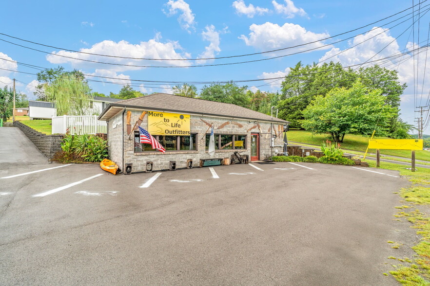 Primary Photo Of 927 S Charles G Seivers Blvd, Clinton General Retail For Sale