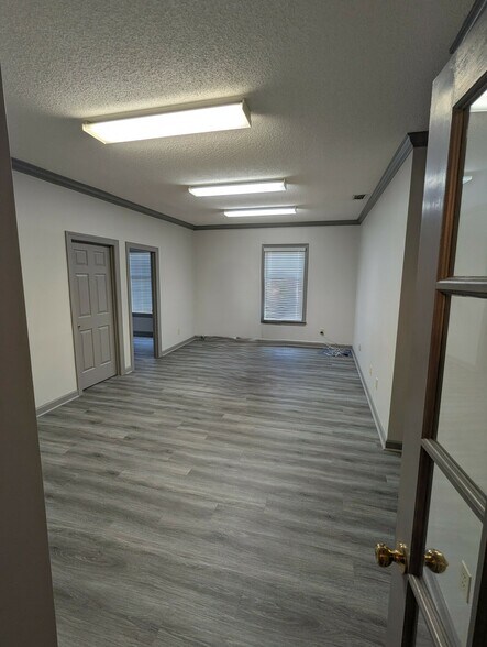 More Photos Of 1003 Hay St, Fayetteville Office For Lease