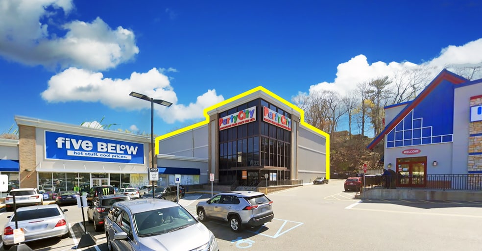 More Photos Of 2550 Central Park Ave, Yonkers Unknown For Lease