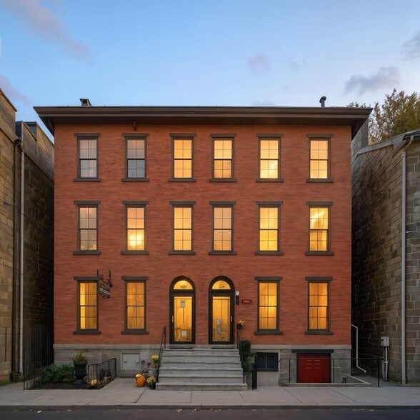 More Photos Of 23-25 Race St, Jim Thorpe Hospitality For Sale