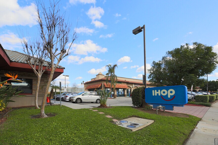 More Photos Of 1201-1225 Truman St, San Fernando Unknown For Lease