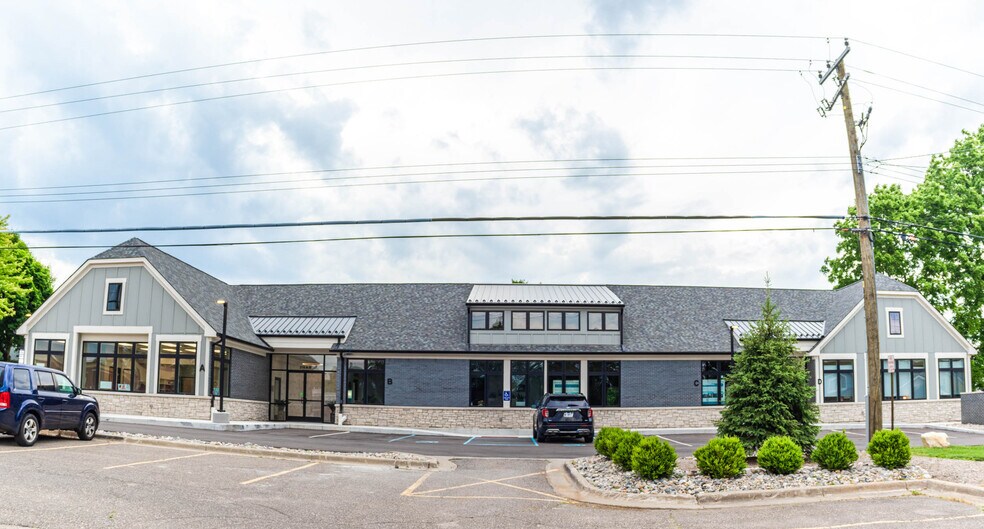 More Photos Of 216 N Bailey St, Romeo Medical For Lease