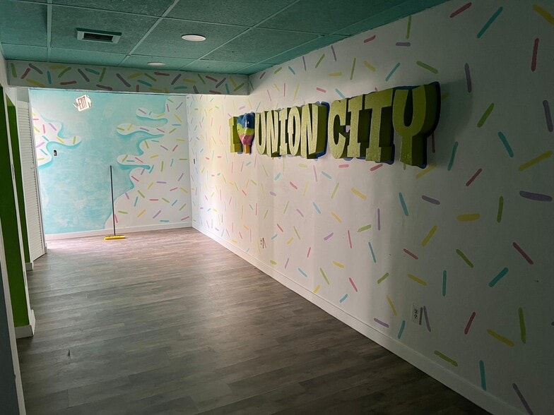 More Photos Of 4524 Bergenline Ave, Union City Apartments For Lease