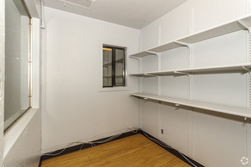 More Photos Of 276 E Parr Blvd, Reno Service For Lease