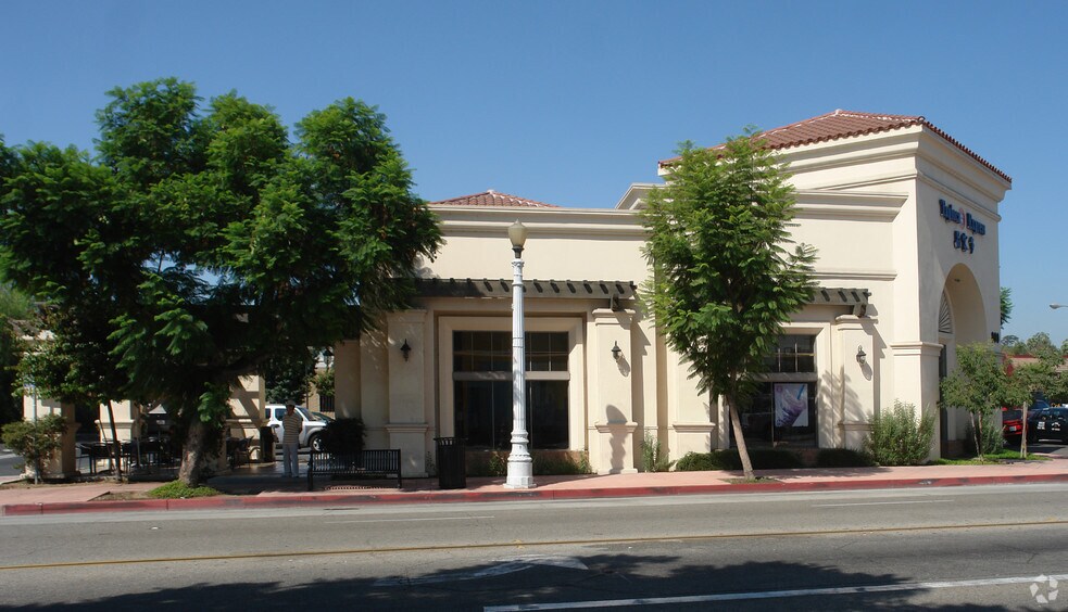 More Photos Of 800 W Las Tunas Dr, San Gabriel Restaurant For Lease