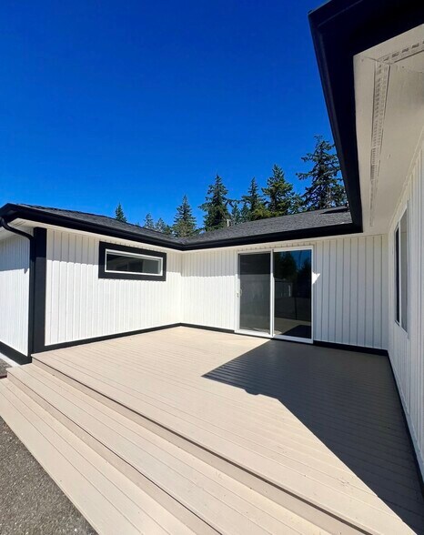More Photos Of Avondale Way, Everett Land For Lease