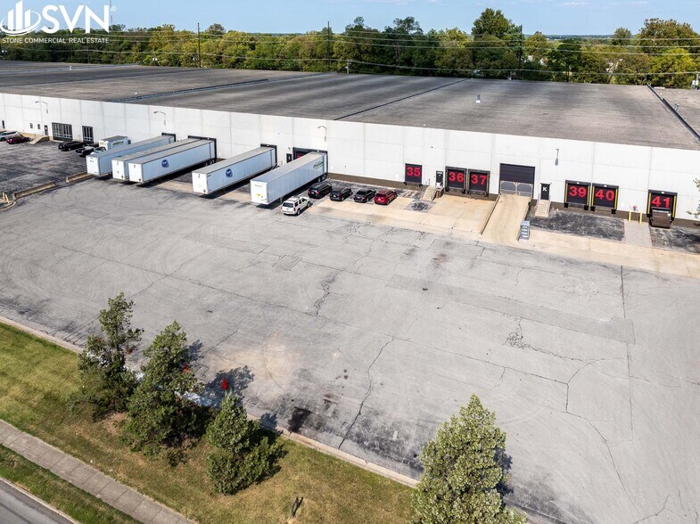 More Photos Of 2425 Palumbo Dr, Lexington Warehouse For Lease
