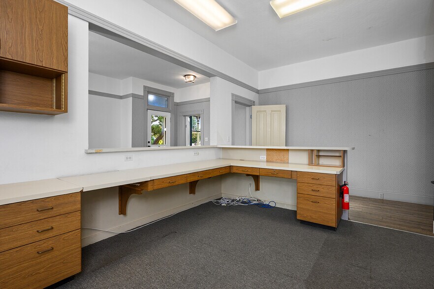 More Photos Of 318 S Main St, Sebastopol Office For Sale