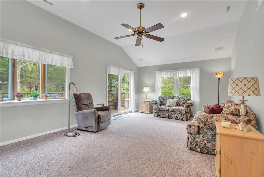 More Photos Of 47-49 Furnace ave, Wanaque Flex For Sale