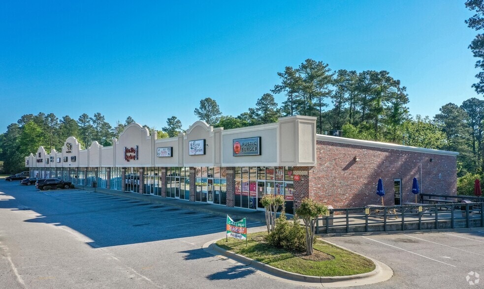 Primary Photo Of 2653 Hope Mills Rd, Fayetteville General Retail For Lease