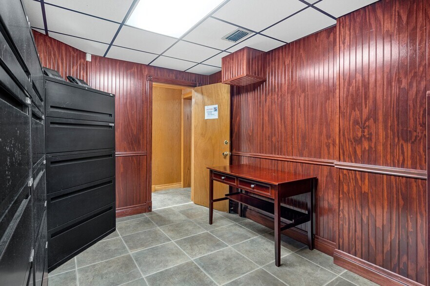 More Photos Of 62 Highway 40 W, Inglis Medical For Sale