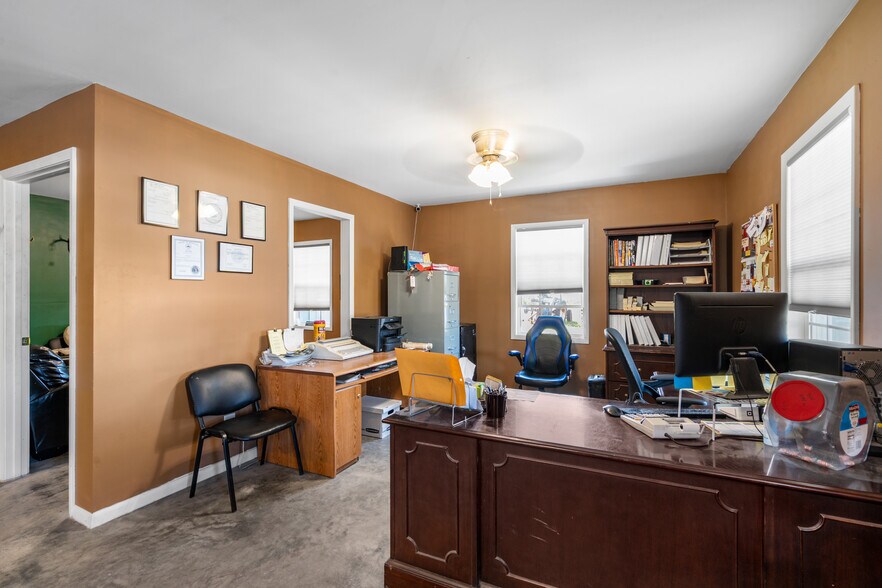 More Photos Of 2946 State Highway V, Matthews Warehouse For Sale