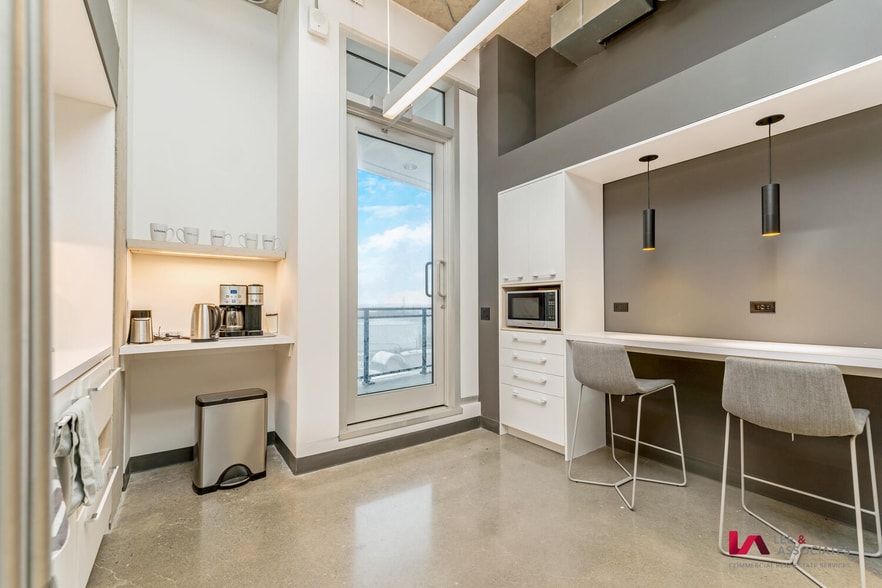 More Photos Of 1275 Finch Ave W, Toronto Medical For Sale