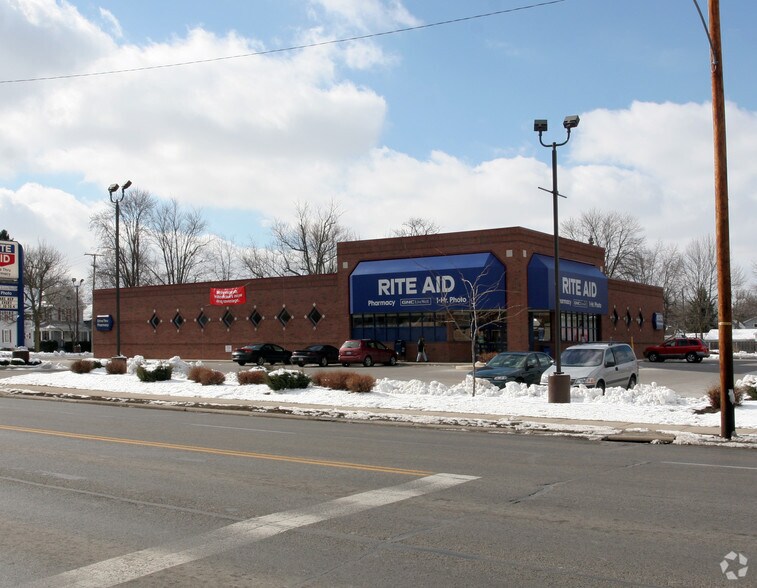 More Photos Of 113 N Countyline St, Fostoria Drugstore For Lease
