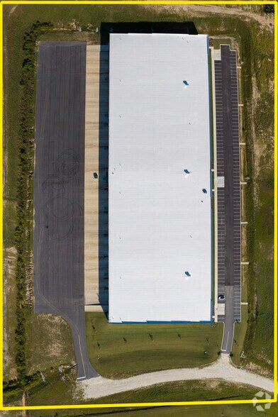 More Photos Of State Route 186 @ Interstate 85, Tuskegee Distribution For Lease