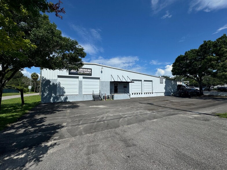 More Photos Of 5007 S Westshore Blvd, Tampa Warehouse For Sale