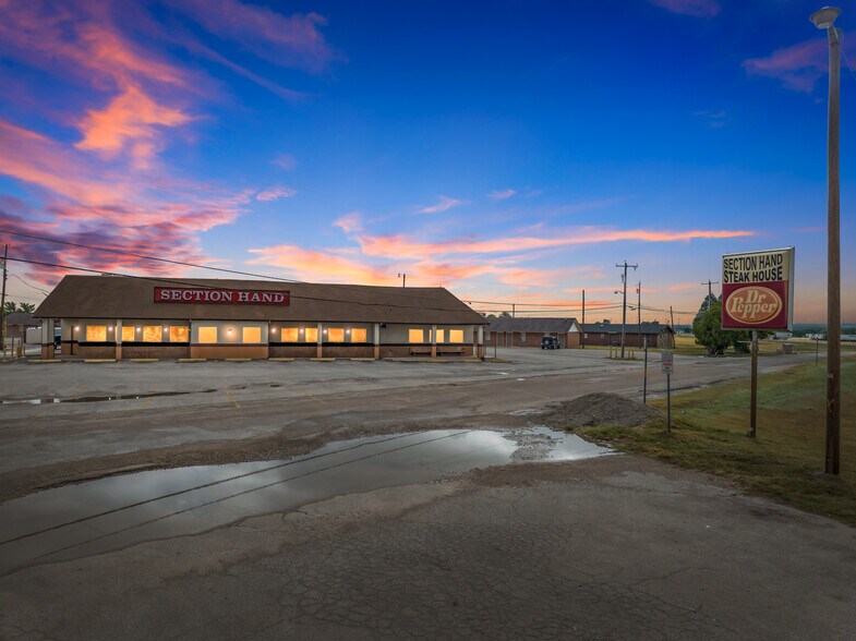 More Photos Of 4412 Hwy 377, Brownwood Restaurant For Sale