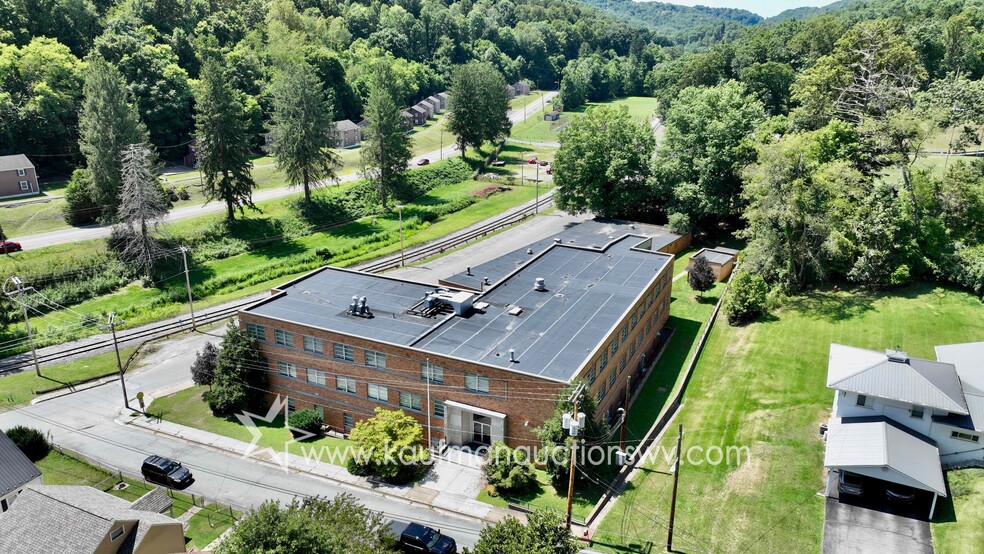 More Photos Of 100 Bluestone Rd, Mount Hope Research And Development For Sale