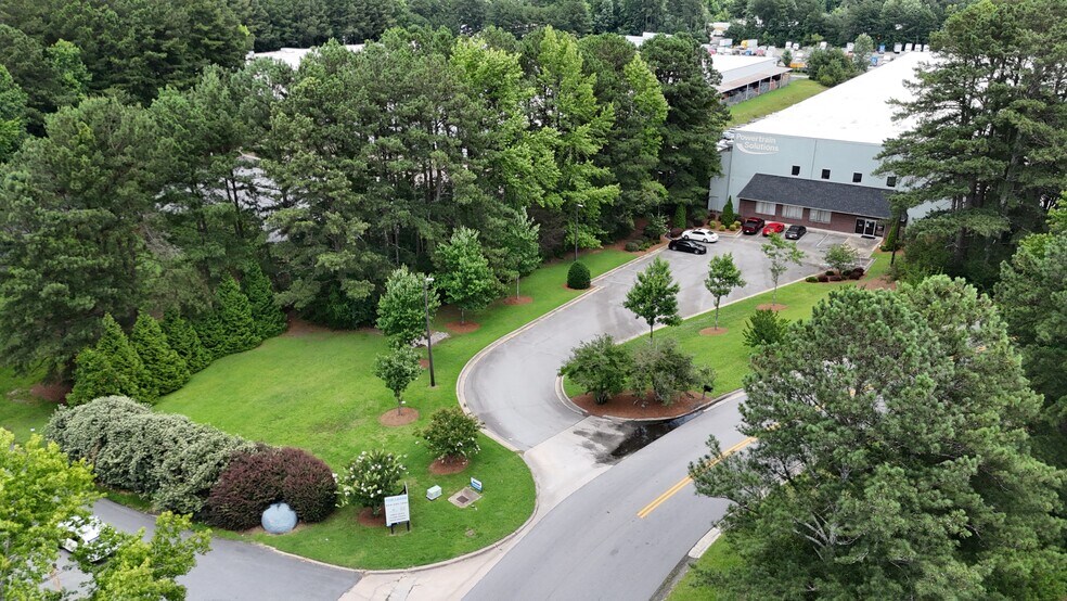 More Photos Of 7295-7403 Graham Rd, Fairburn Distribution For Lease