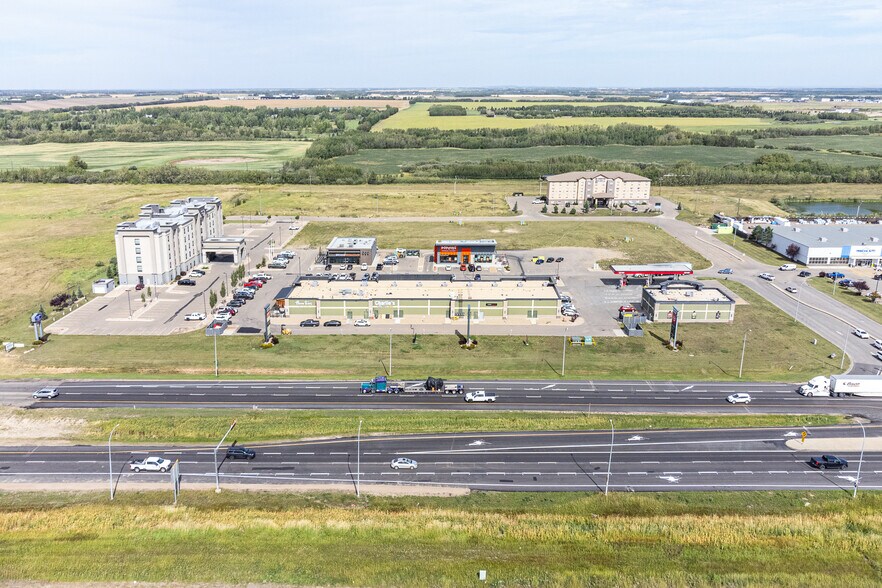 More Photos Of 8120 44 St, Lloydminster Restaurant For Lease