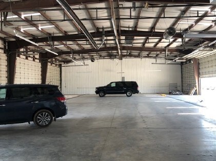 More Photos Of 419 E Robinson Ave, Springdale Manufacturing For Lease