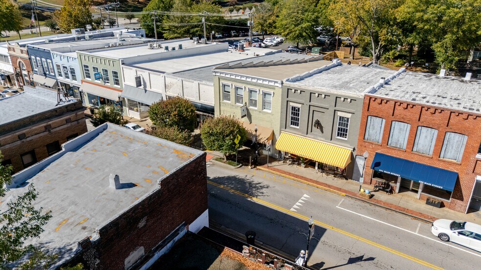More Photos Of 227 Main St, Fort Mill Office For Lease