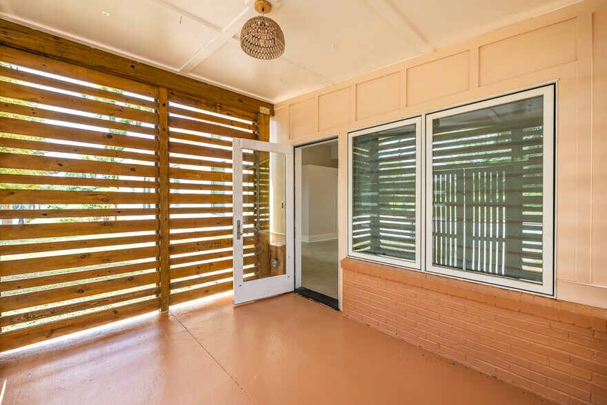 More Photos Of 1651 Pryor Rd SW, Atlanta Loft Creative Space For Sale