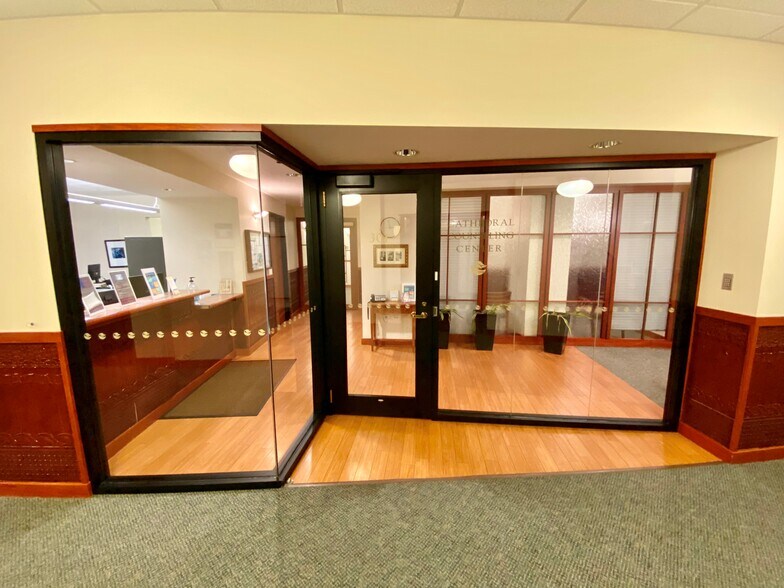 More Photos Of 111 N Wabash Ave, Chicago Medical For Lease