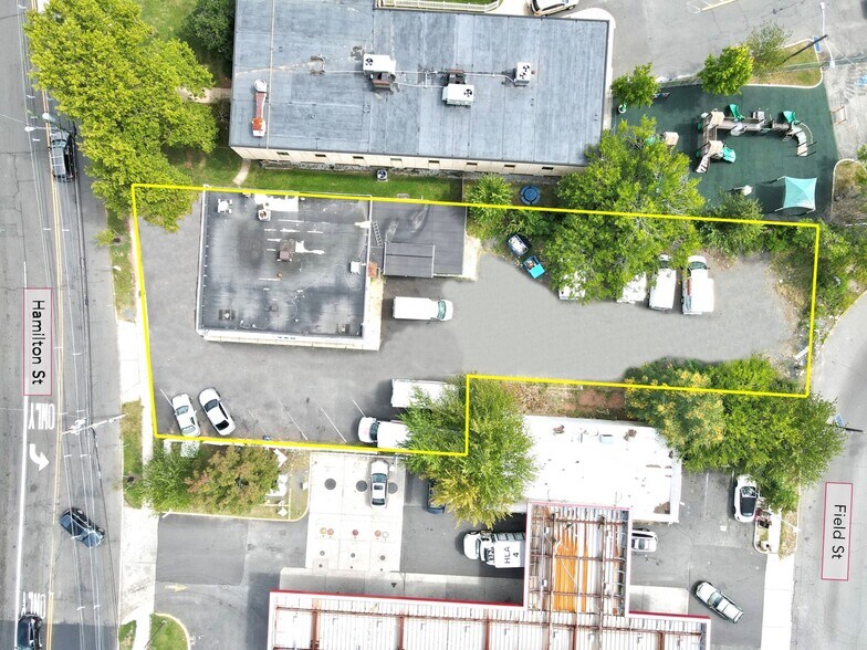 More Photos Of 902 Hamilton St, Somerset Convenience Store For Sale