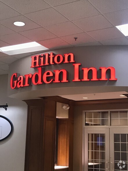 More Photos Of 22 Clifton Country Rd, Clifton Park Unknown For Lease