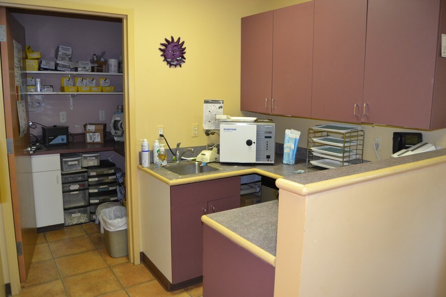More Photos Of 119 Prospect St, Ridgewood Medical For Lease