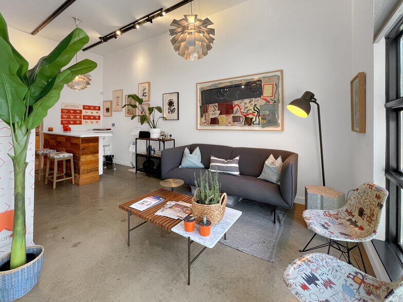 More Photos Of 1601 E 5th St, Austin Apartments For Lease