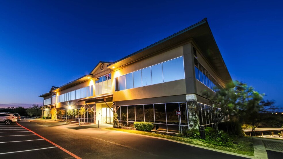 More Photos Of 9433 Bee Caves Rd, Austin Unknown For Lease