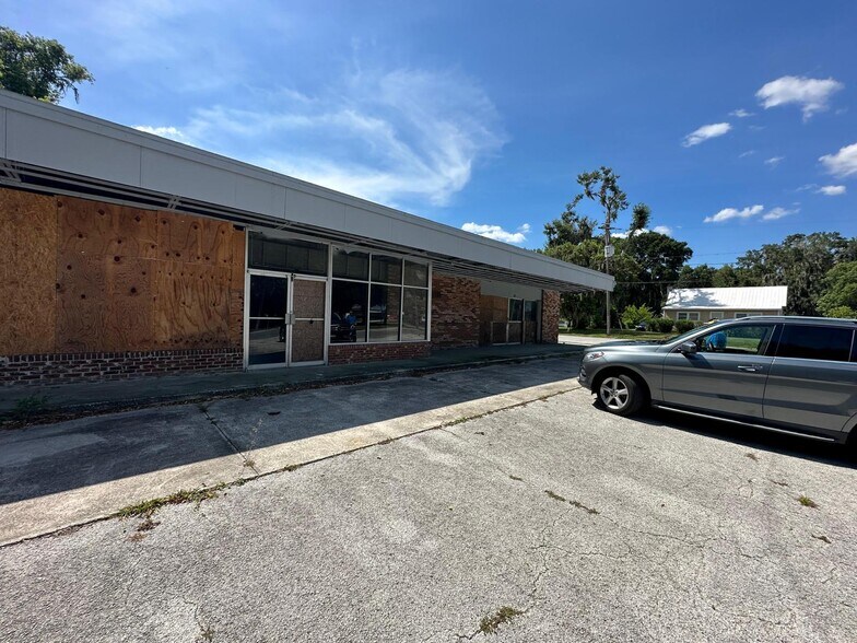 More Photos Of 705 S Orange Ave, Bartow Convenience Store For Sale