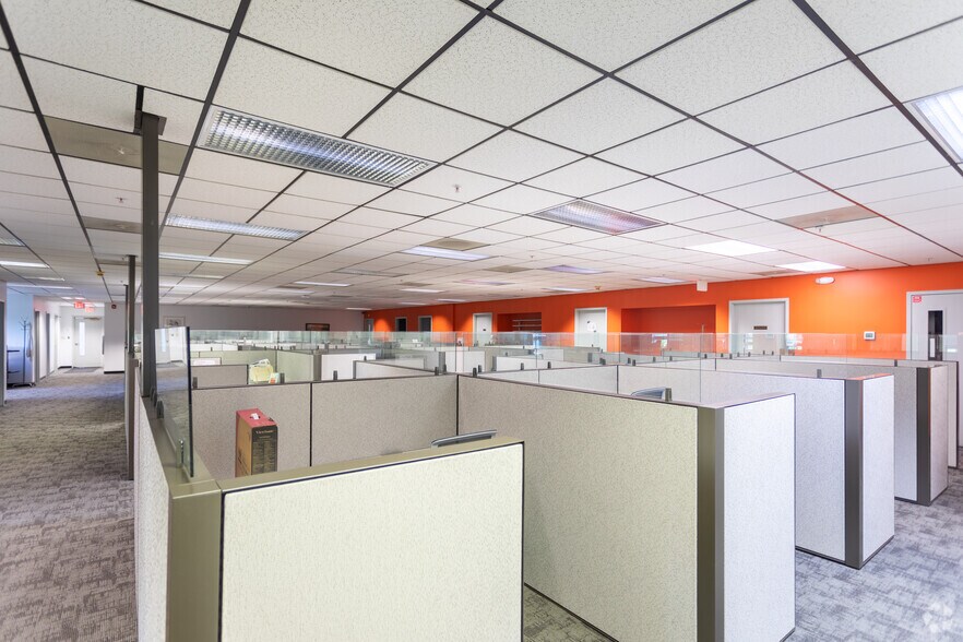 More Photos Of 41 Cairns Rd, Mansfield Warehouse For Sale