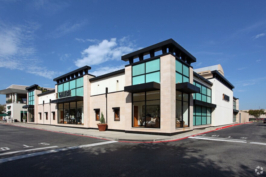 More Photos Of 5203-5225 Alpha Rd, Dallas Unknown For Sale