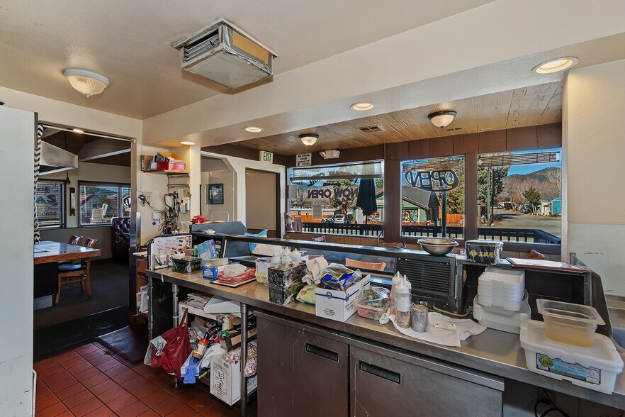 More Photos Of 41025 Big Bear Blvd, Big Bear Lake Restaurant For Sale