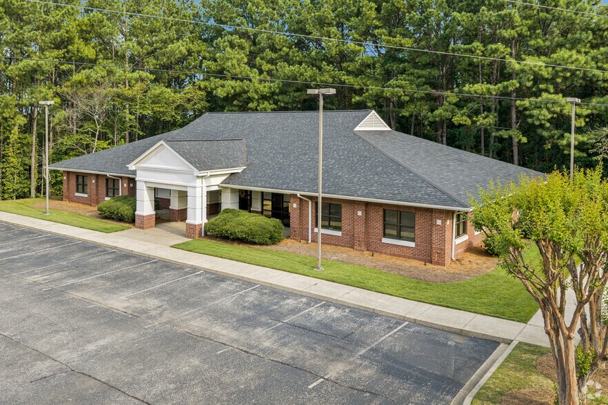 More Photos Of 3603 Pine Ln, Bessemer Office For Lease