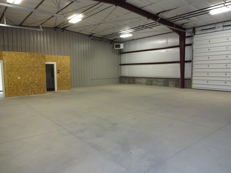 More Photos Of 1900 N 200 E, Spanish Fork Warehouse For Lease