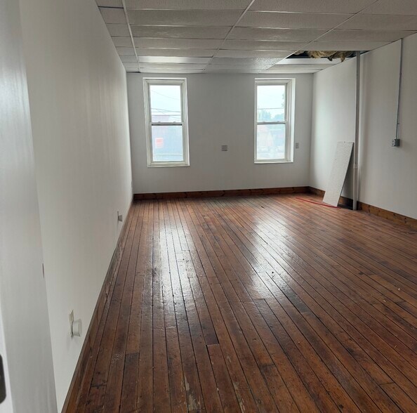 More Photos Of 930 Oriskany St, Utica Storefront Retail Office For Lease