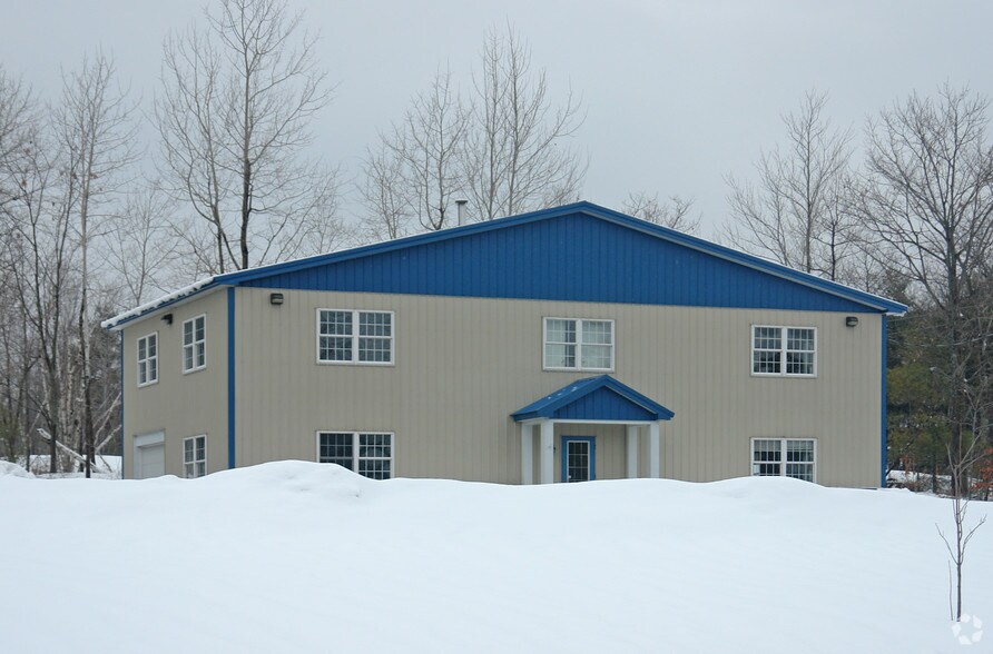 More Photos Of 2210 Portland Rd, Arundel Office For Sale