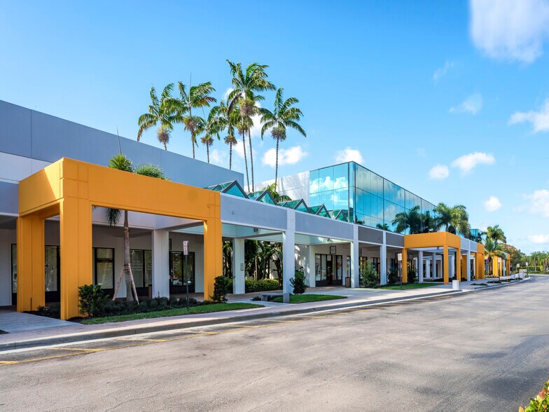 More Photos Of 4400 W Sample Rd, Coconut Creek Unknown For Lease