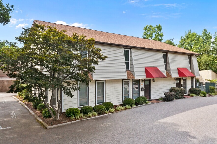 More Photos Of 2701 Rowland Rd, Raleigh Office For Lease
