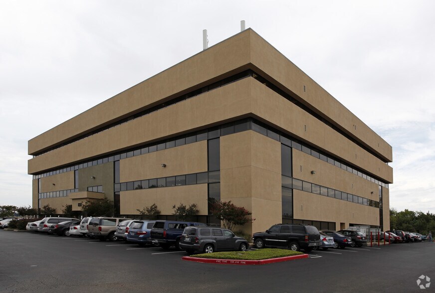 More Photos Of 8317 Cross Park Dr, Austin Office For Lease
