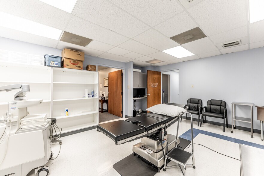 More Photos Of 130 Medical Center Pky, Huntsville Medical For Sale