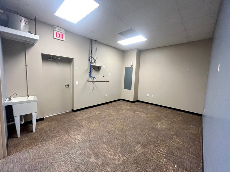 More Photos Of 623 Silver Springs Rd, Cape Girardeau Unknown For Lease