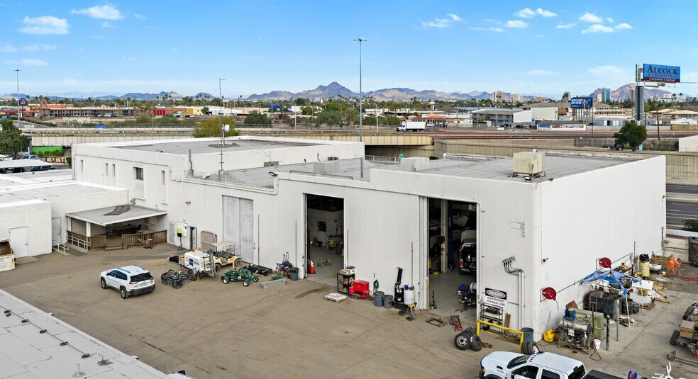 More Photos Of 2502 N Black Canyon Hwy, Phoenix Light Manufacturing For Lease