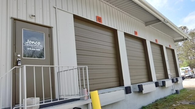 Primary Photo Of 866 Davis Dr Se, Conyers Truck Terminal For Lease