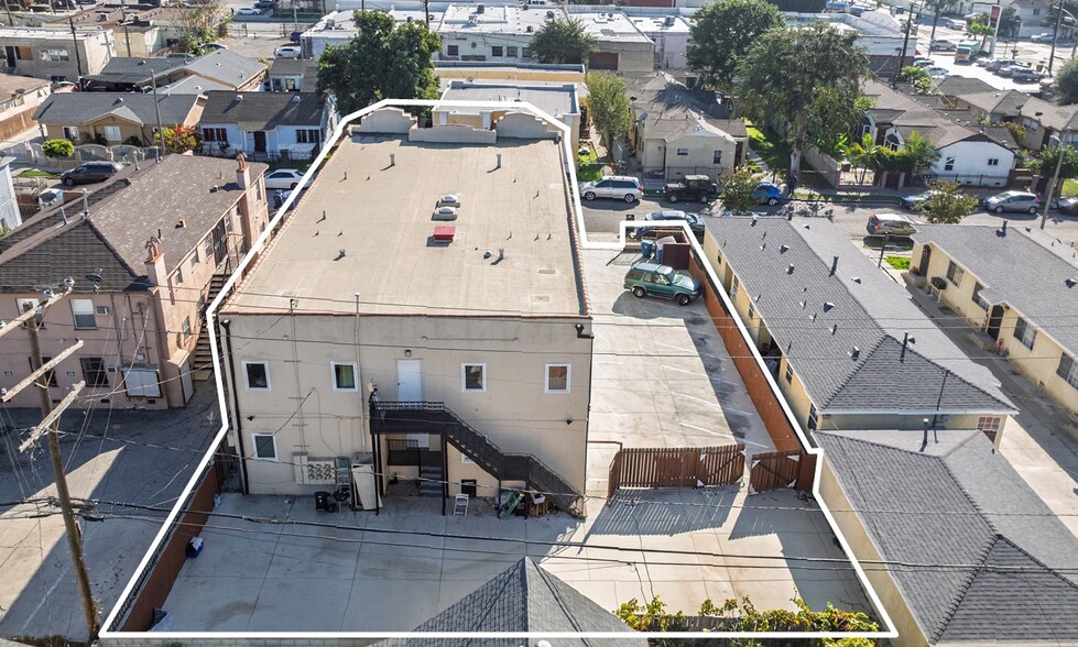 More Photos Of 329 W Magnolia St, Compton Apartments For Sale